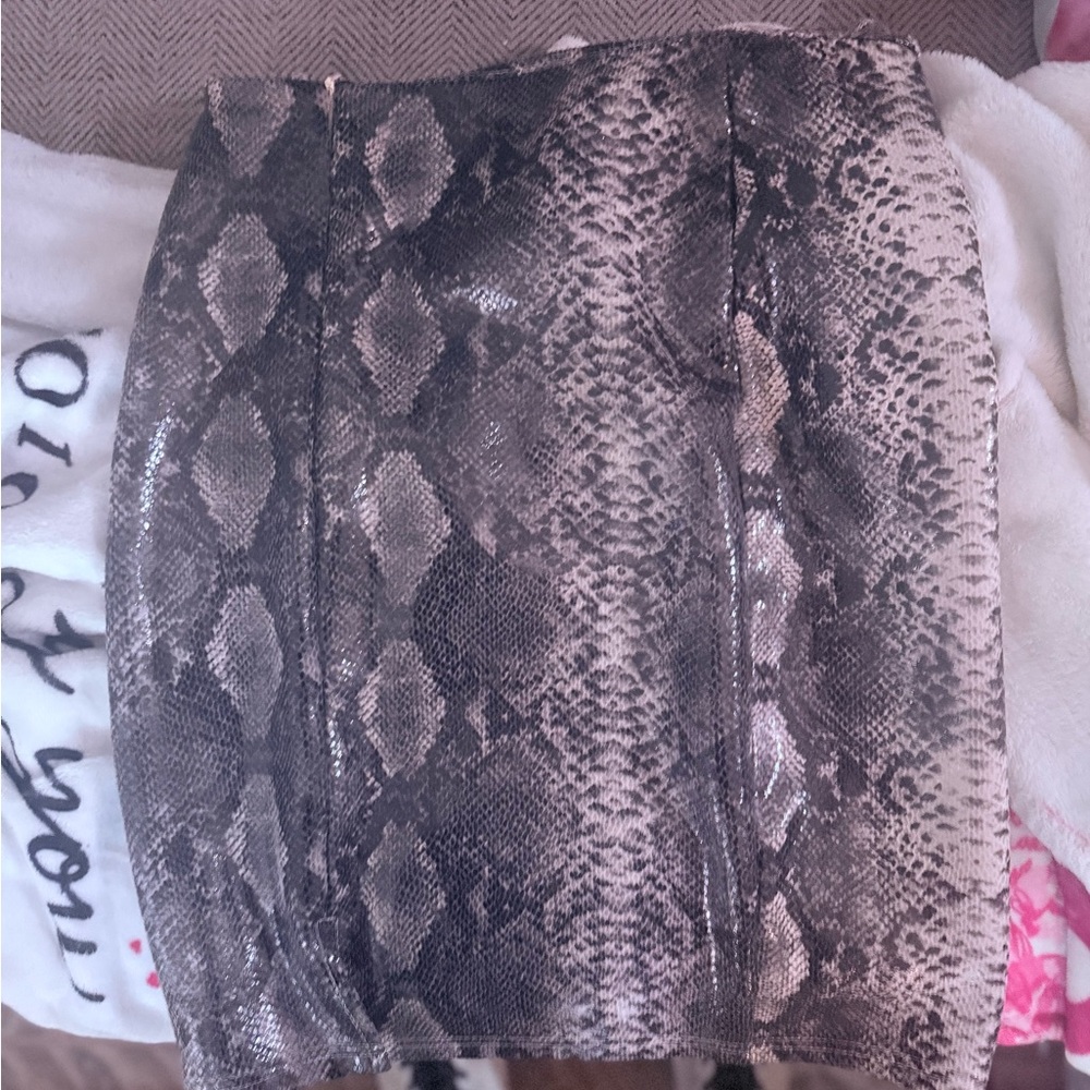 Snake Print Bodycon Skirt in Gray